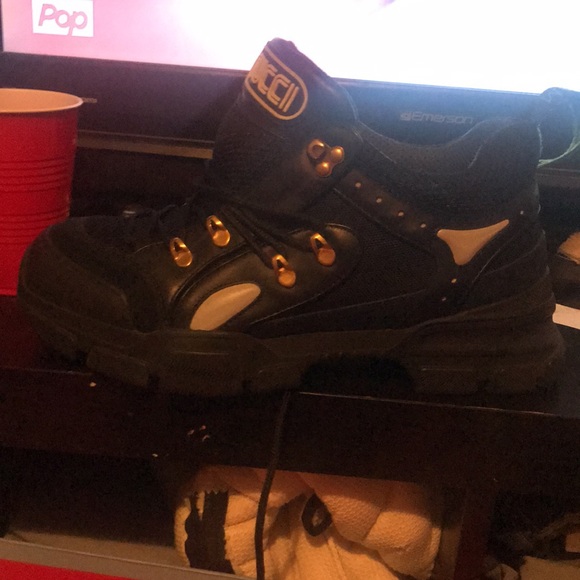 Authentic Gucci shoe - Picture 3 of 6
